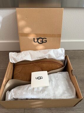 UGG Neumel in Chestnut
